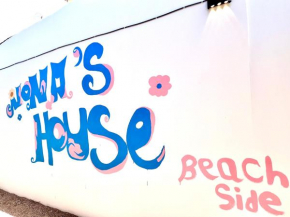 Nona's House Beach Side